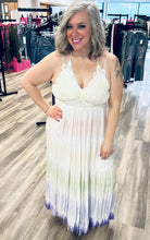 Load image into Gallery viewer, Rainbow Maxi~ Small